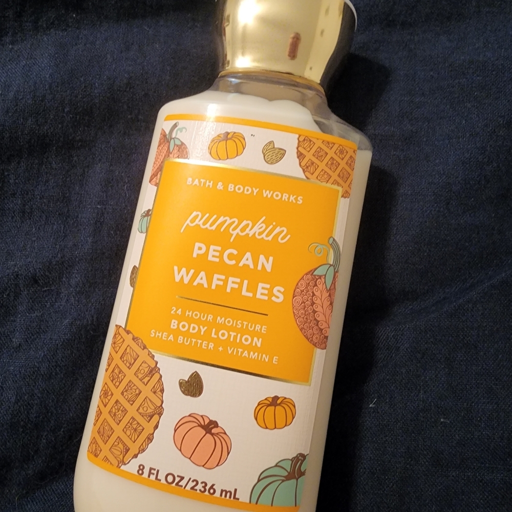 Bath and body works Pumpkin Pecan Waffles Body Lotion